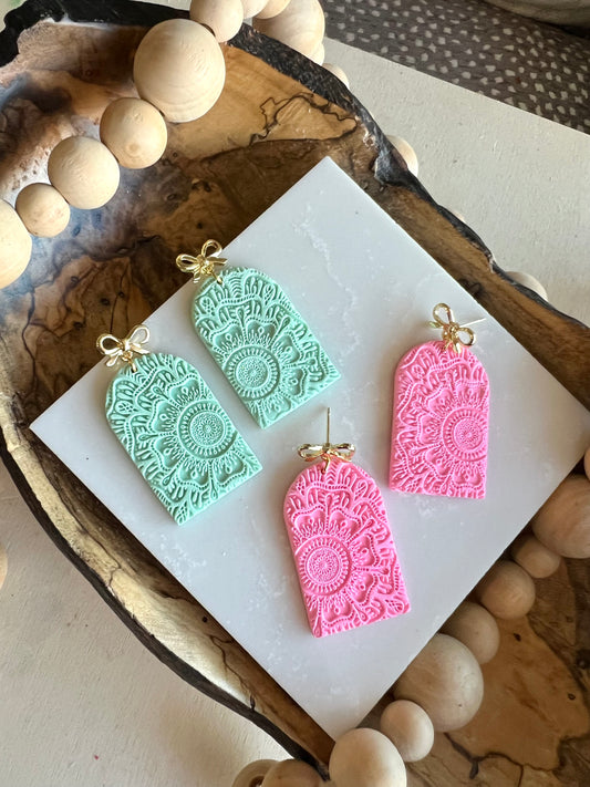 Spring Textured Arch