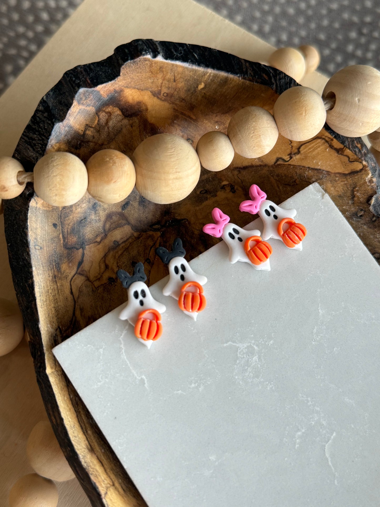 Ghostie Stud Trick or Treater